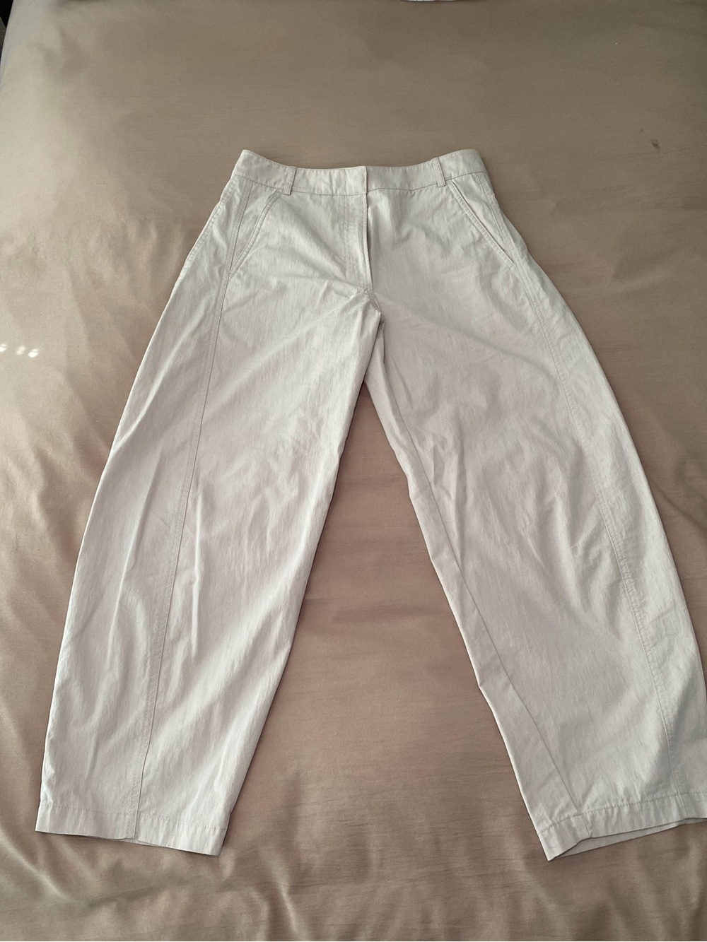 Abercrombie & Fitch Beige Barrel Leg Pants Size 26R